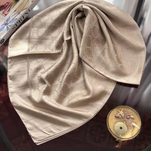 روسری ابریشم میله ای